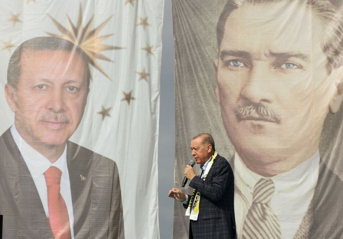 Τουρκία: Στο όριο της νίκης ο Κεμάλ Κιλιτσντάρογλου – Τι έδειξε δημοσκόπηση