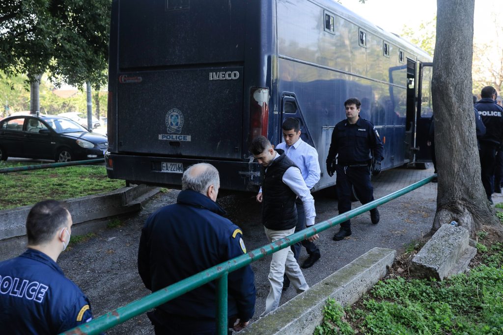 Δίκη Αλκη: «Πήρα μαζί μου ένα σφυρί – Μόνο το δρεπάνι είχα δει και το στυλιάρι»