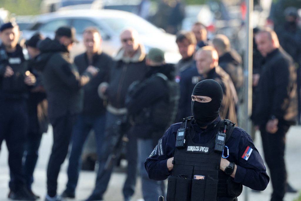 Νέο μακελειό στη Σερβία με 10 νεκρούς – Γιος στρατιωτικού ο δράστης