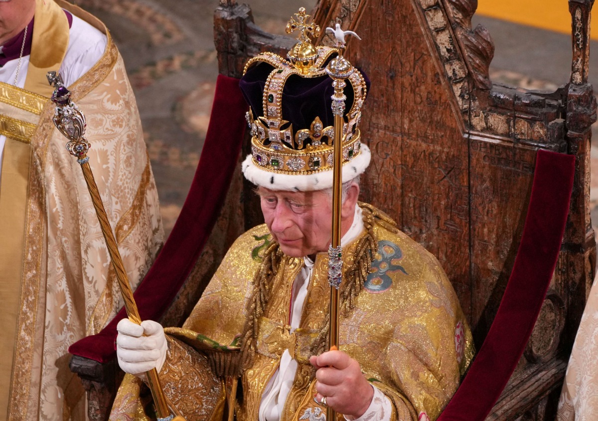 Στέψη Καρόλου: Live η ενθρόνιση του Βασιλιά και της Βασίλισσας Καμίλα