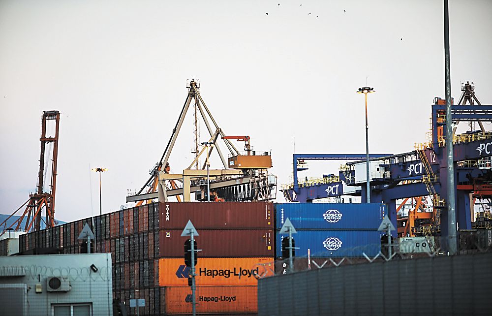 Πώς συνυπάρχουν έλλειψη προσωπικού και ανεργία – Τι δε βλέπουν οι εργοδότες