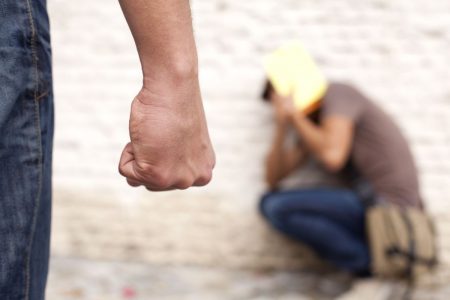 Καλαμάτα: Άγριος ξυλοδαρμός 16χρονου από συμμορία ανηλίκων – «Τον χτυπούσαν σαν τσουβάλι»