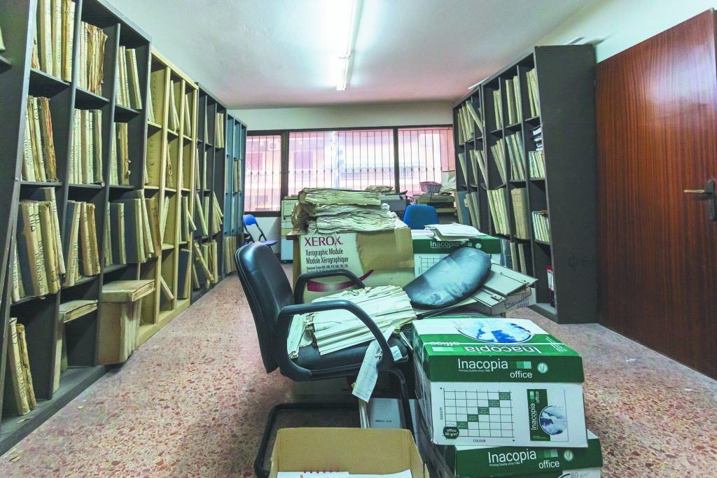 Υποθηκοφυλακείο Αθηνών: Ωρολογιακή βόμβα για πολίτες και υπαλλήλους