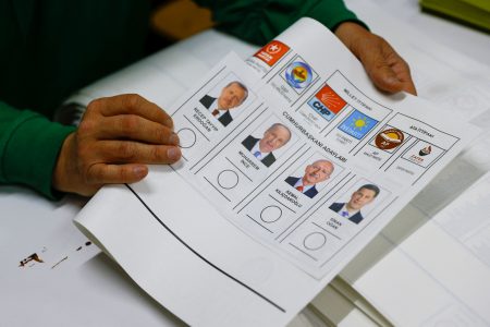 Τουρκικές εκλογές: Η Τουρκία σε σταυροδρόμι