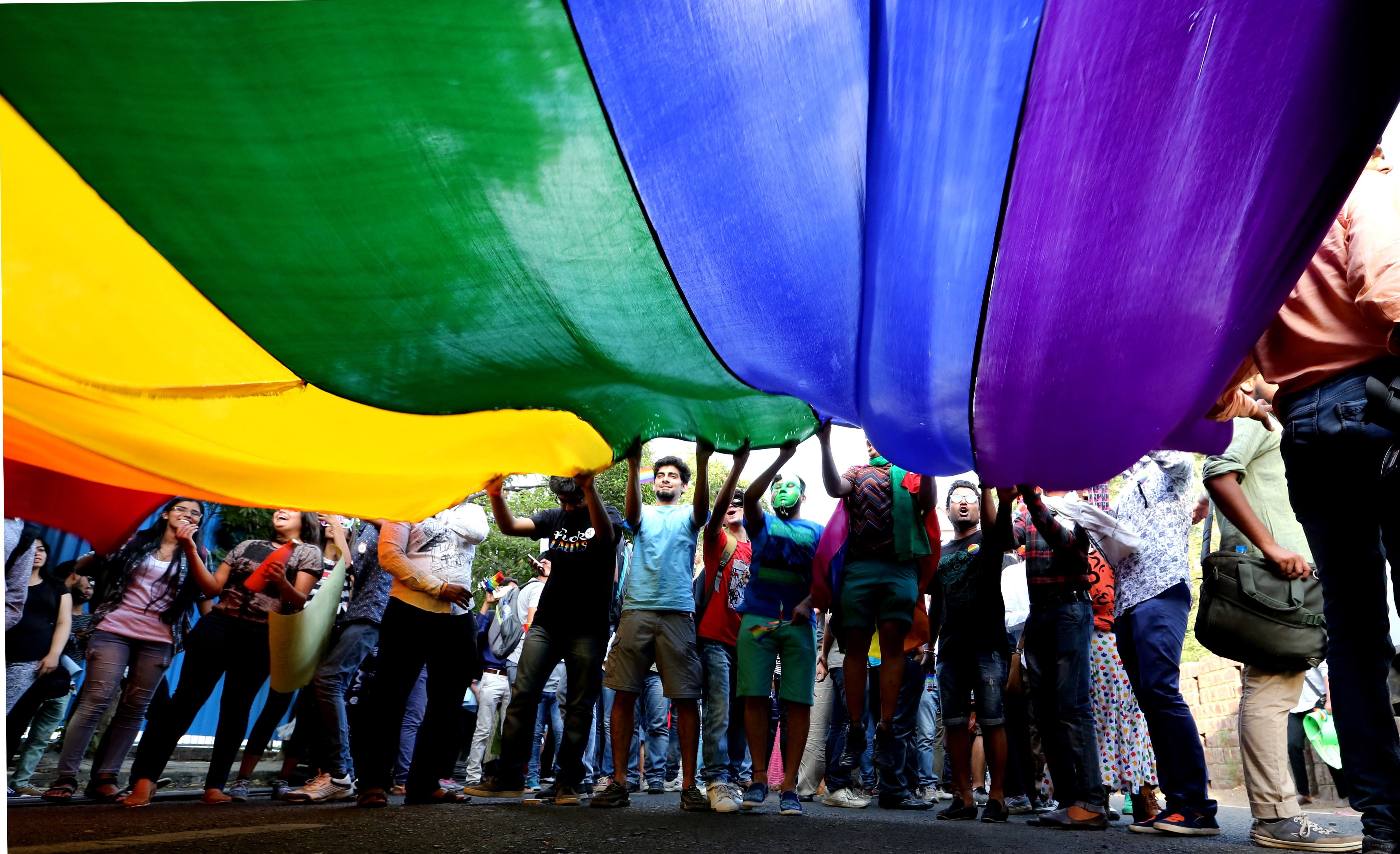 Γαλλία: Αύξηση των σωματικών επιθέσεων εις βαρος των ΛΟΑΤΚΙ+