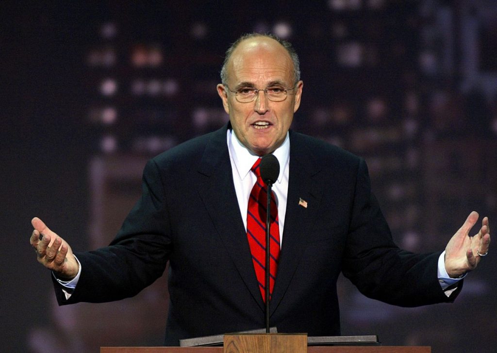 Νέα Υόρκη: Ο πρώην δήμαρχος Ρούντι Τζουλιάνι κατηγορείται για σεξουαλική παρενόχληση