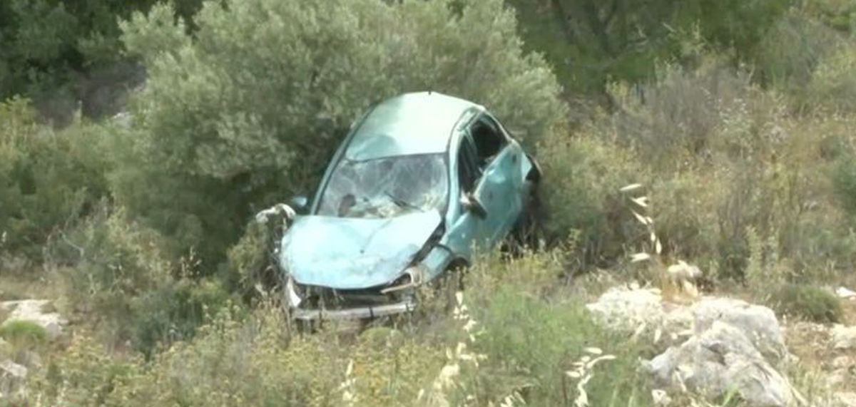 Κορυδαλλός: Αυτοκίνητο έπεσε στον γκρεμό – Στο Παίδων ένας 14χρονος
