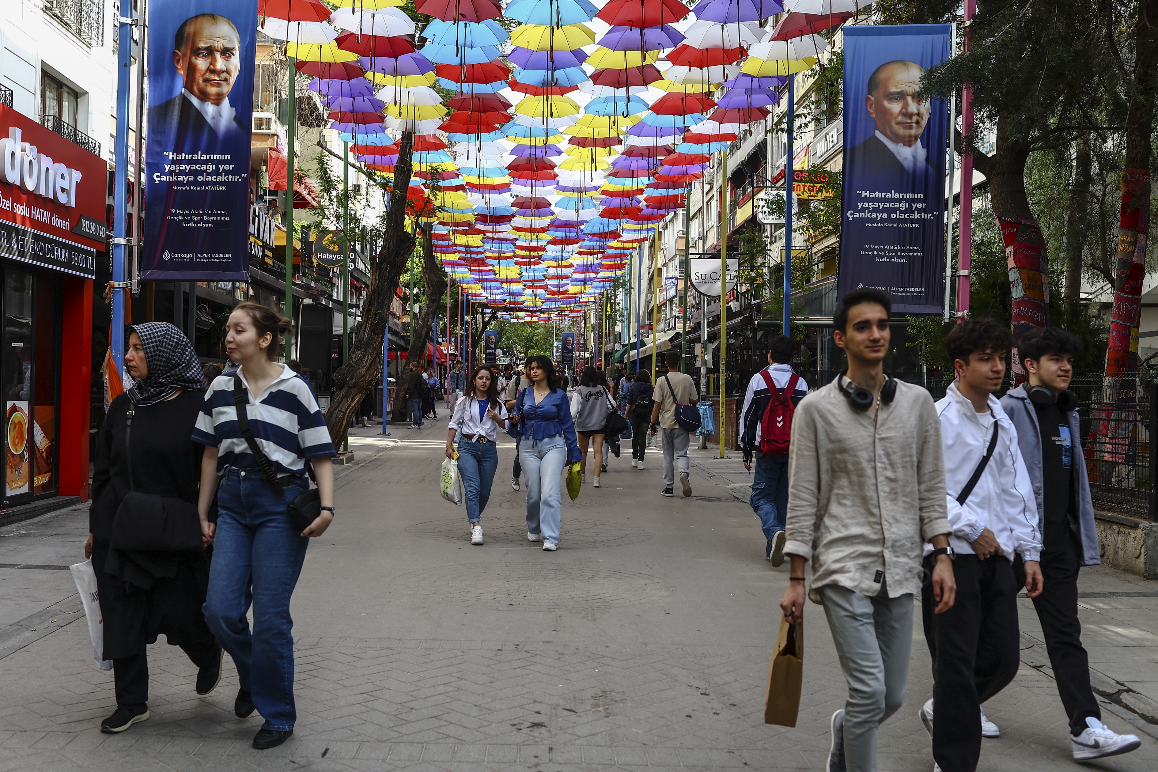 Τουρκικές εκλογές: Ανοικτός στον διάλογο ο Σινάν Ογάν – Κοντά στην υποστήριξη Ερντογάν