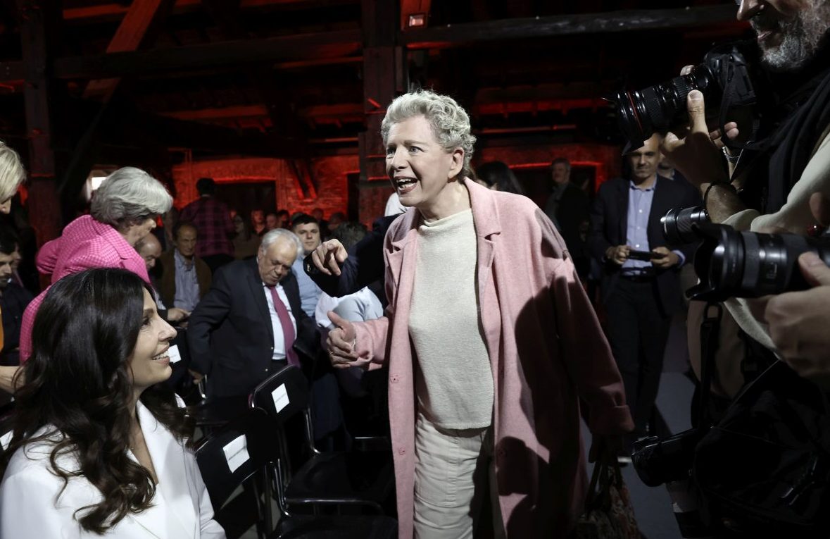 Πριν μιλήσουμε να ρωτάμε την Ακρίτα;