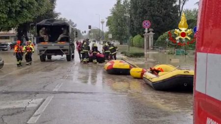 Ιταλία: Τουλάχιστον πέντε νεκροί από τις πλημμύρες