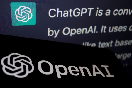 «Επέλαση» ChatGPT, είναι πλέον διαθέσιμο και στα smartphones