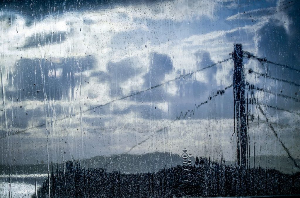 Καιρός: Εκτακτο δελτίο επιδείνωσης με καταιγίδες, κεραυνούς και χαλαζοπτώσεις – Δείτε πού