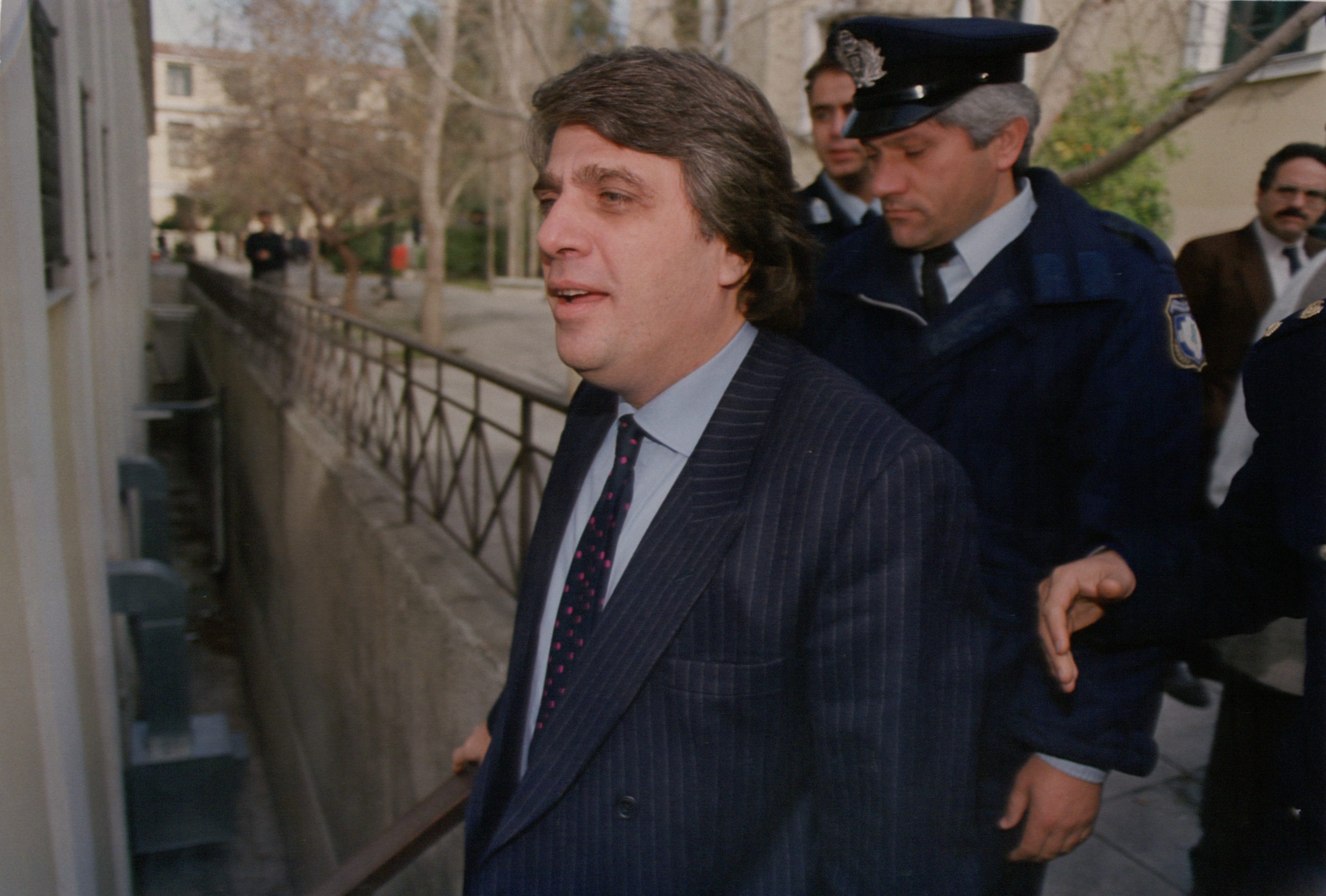 Στηβ Κακέτσης: Η «Νεράιδα», οι γυναίκες της ζωής του και η οικονομική καταστροφή