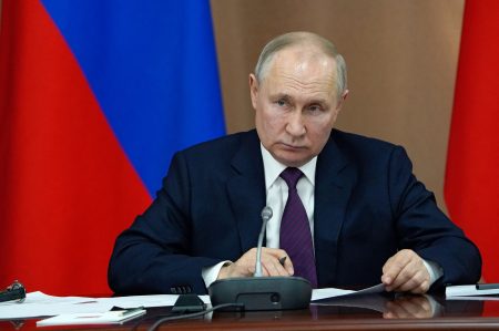 Πούτιν: Η Ρωσία βλέπει «νηνεμία» στην ουκρανική αντεπίθεση