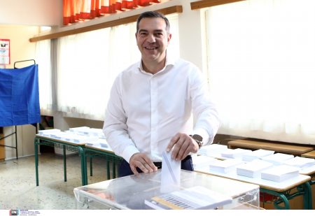 Εκλογές 2023: Ψήφισε στην Κυψέλη ο Αλέξης Τσίπρας – Οι δηλώσεις του