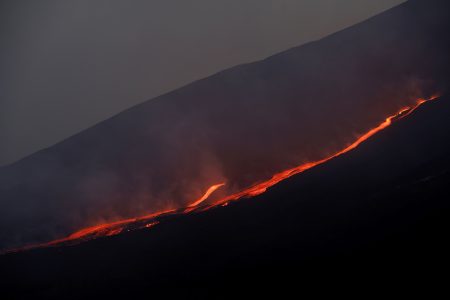 Μέχρι τις Κυκλάδες ταξίδεψε ο καπνός του ηφαιστείου της Αίτνας