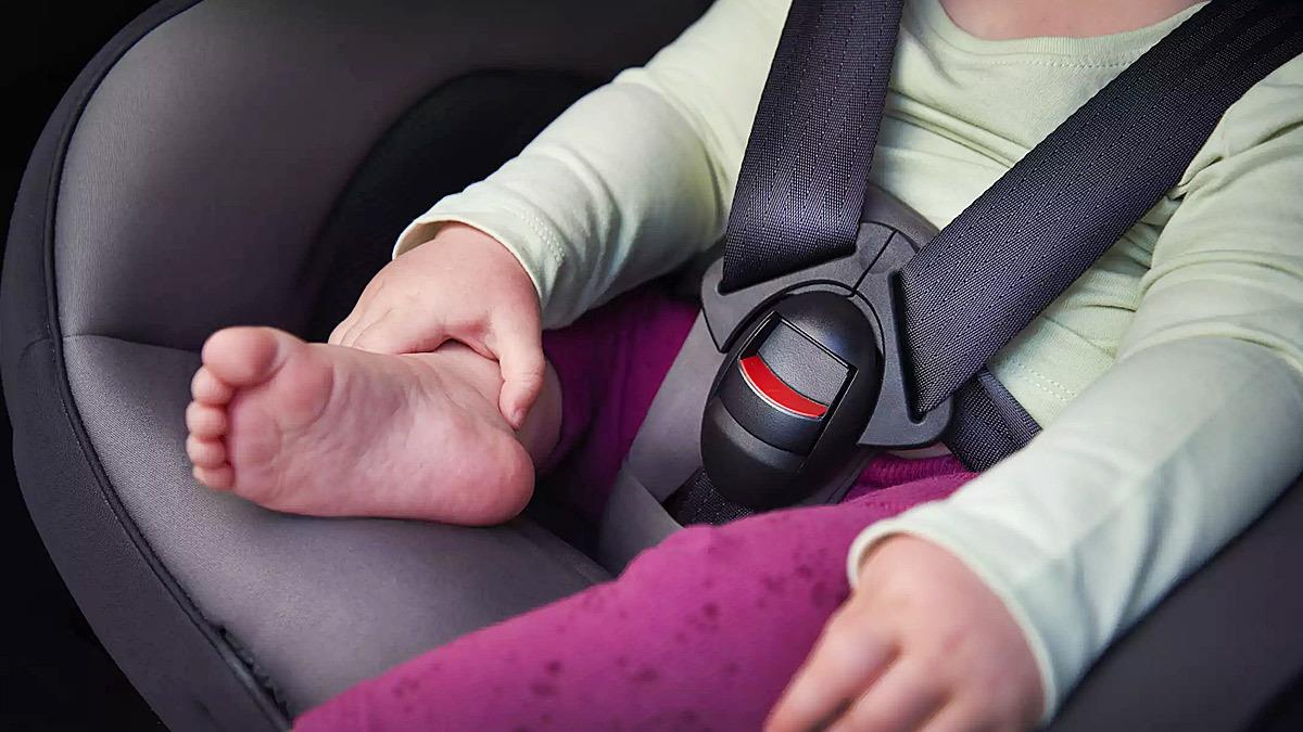 Ζάκυνθος: Συνελήφθη ζευγάρι που άφησε κλειδωμένο στο αυτοκίνητο βρέφος ενός έτους