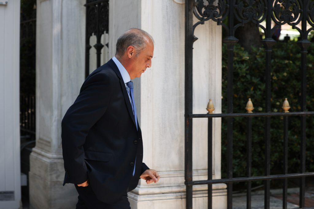 Κόντρα Βελόπουλου-ΝΙΚΗΣ: Το «υποκομματίδιο» και «τα χειρόγραφα του Ιησού»