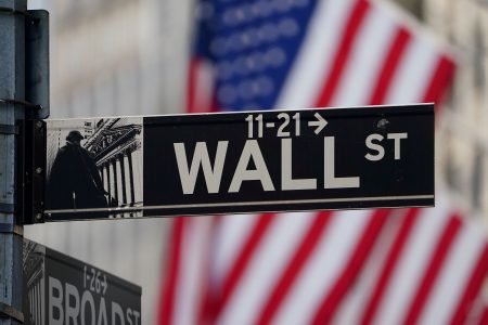 Γιατί η Wall Street γυρίζει την πλάτη στην Κίνα