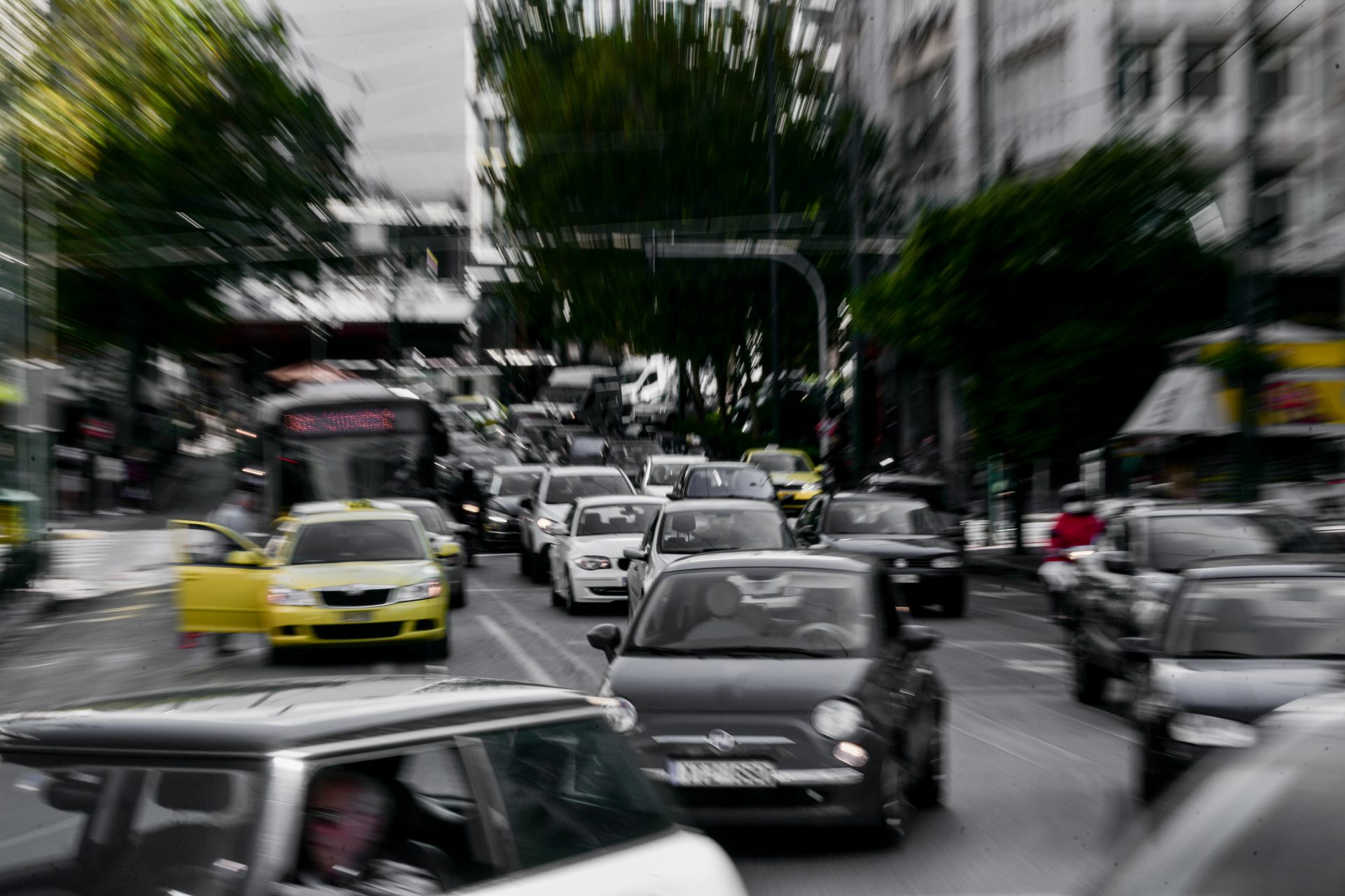Τροχαία: Χάος στους δρόμους της Αθήνας