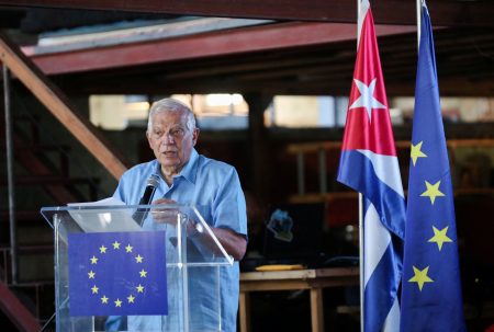 Πιέσεις Μπορέλ στη Κούβα  να «ενισχύσει» τις σχέσεις της με την ΕΕ