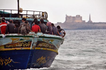 Αγνοείται σκάφος με 500 μετανάστες στη κεντρική Μεσόγειο