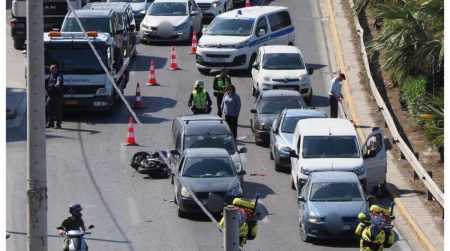 Παραλιακή: Νεκρός 57χρονος οδηγός μηχανής που τράκαρε με 7 αυτοκίνητα