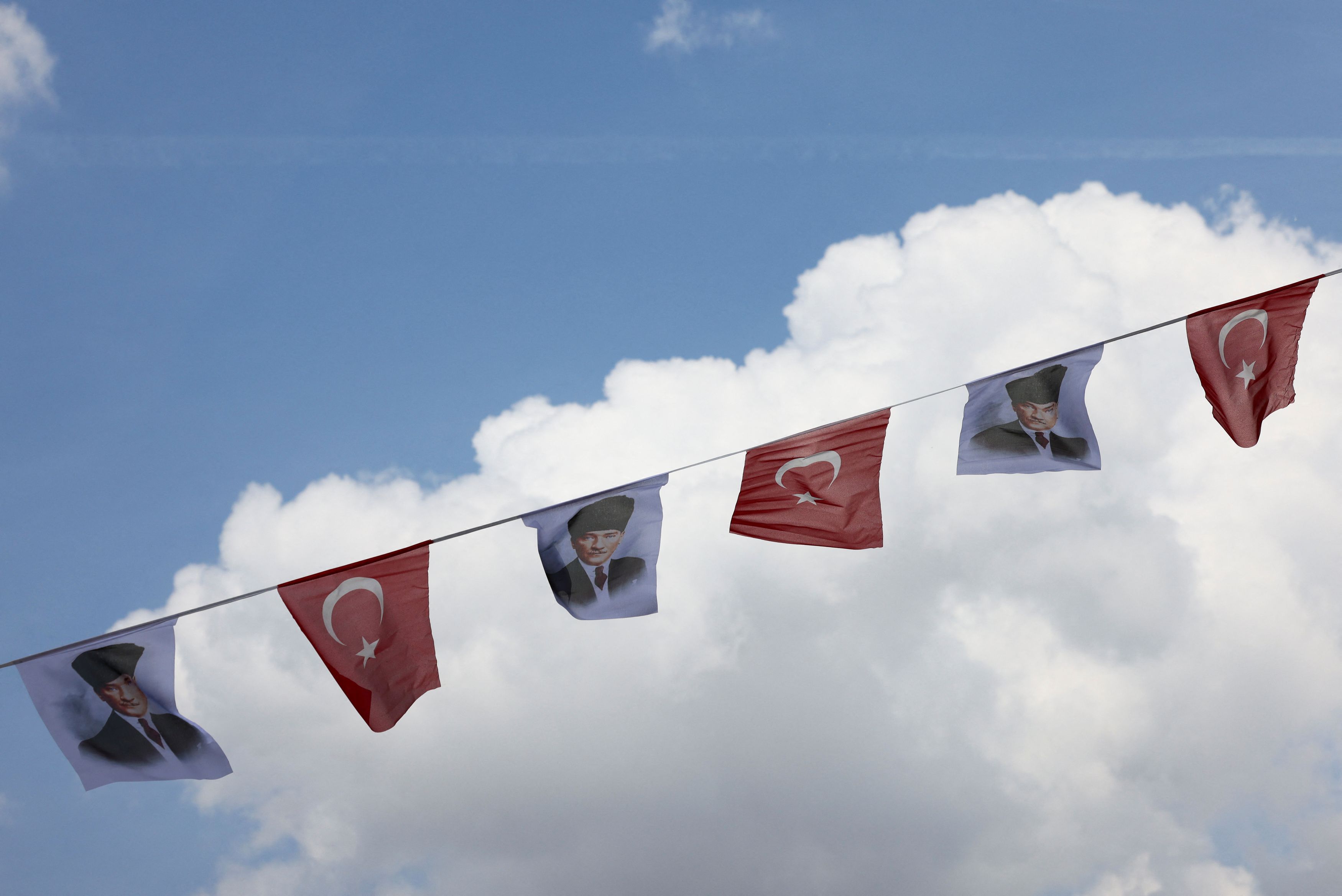 Τουρκικές εκλογές: Το προεκλογικό κλίμα στην Αγκυρα – Τα χαρτιά των υποψηφίων