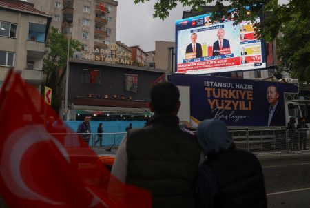 Εκλογές στην Τουρκία: Έκλεισαν οι κάλπες – Αναμονή για τα αποτελέσματα
