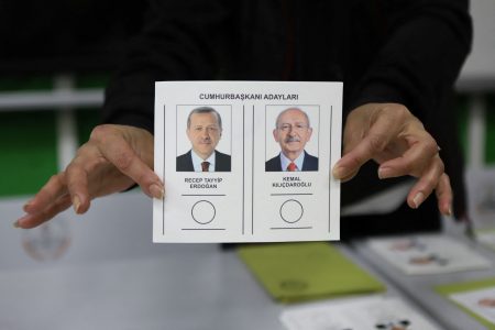 Εκλογές στην Τουρκία: Η ατάκα Γιλντιρίμ στη γυναίκα του που άργησε στο παραβάν
