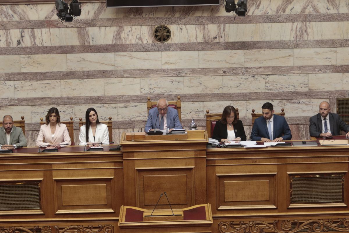 Βουλή: Εκλέγεται Πρόεδρος και αντιπρόεδροι – Τι θα ακολουθήσει