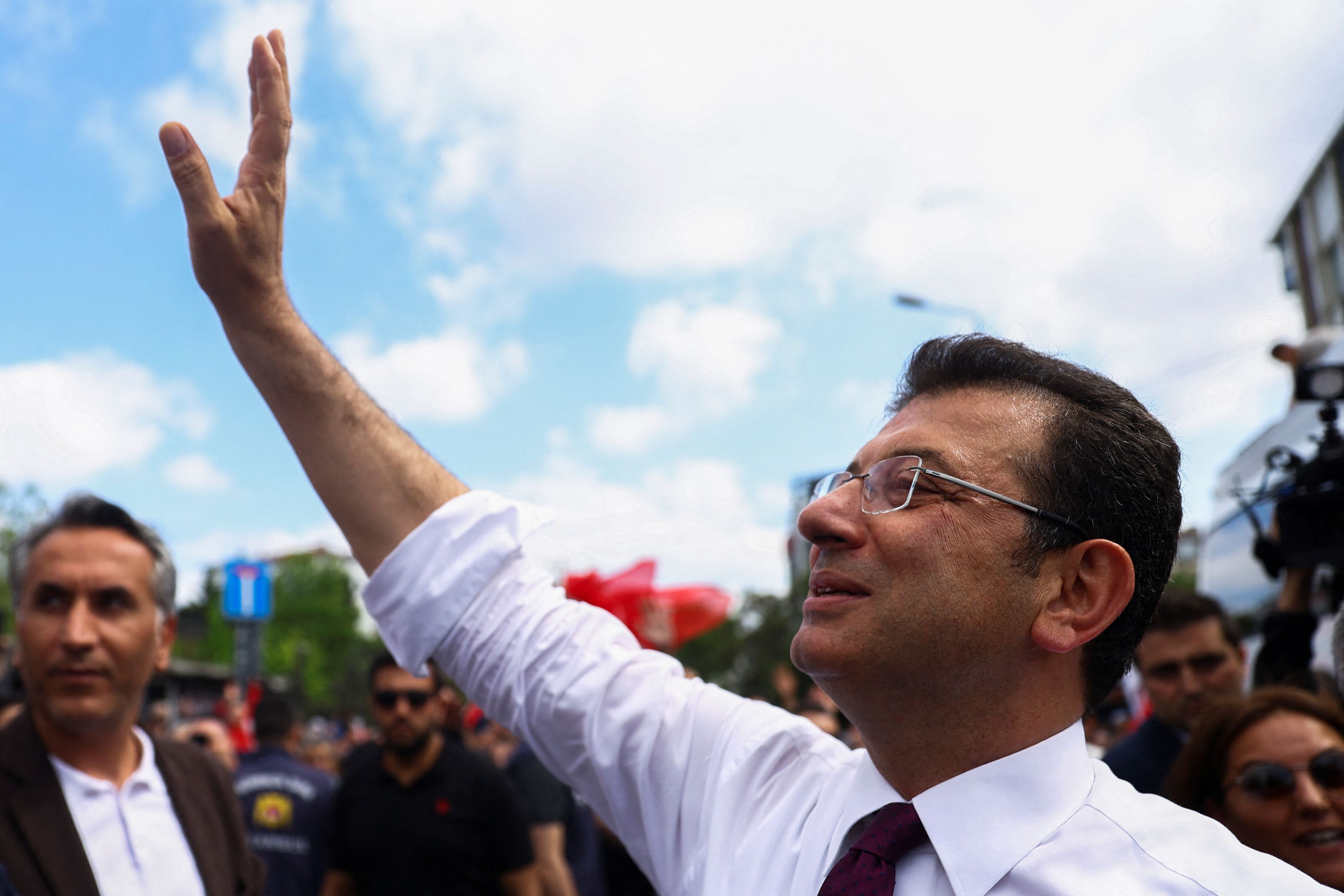 Διεργασίες στην τουρκική αντιπολίτευση: Έρχεται ο Ιμάμογλου;