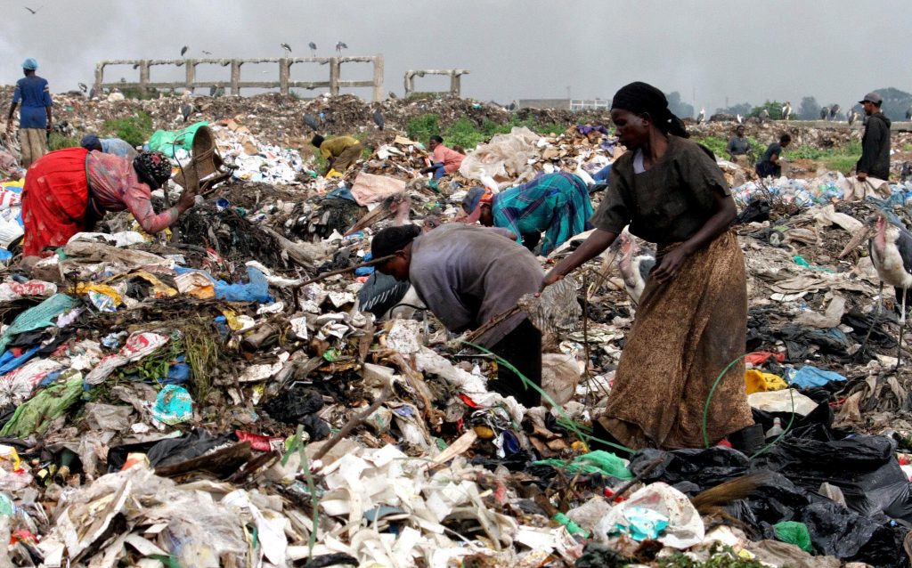 Πλαστική ρύπανση: Η Κένυα «παλεύει» με το πρόβλημα των πλαστικών απορριμάτων