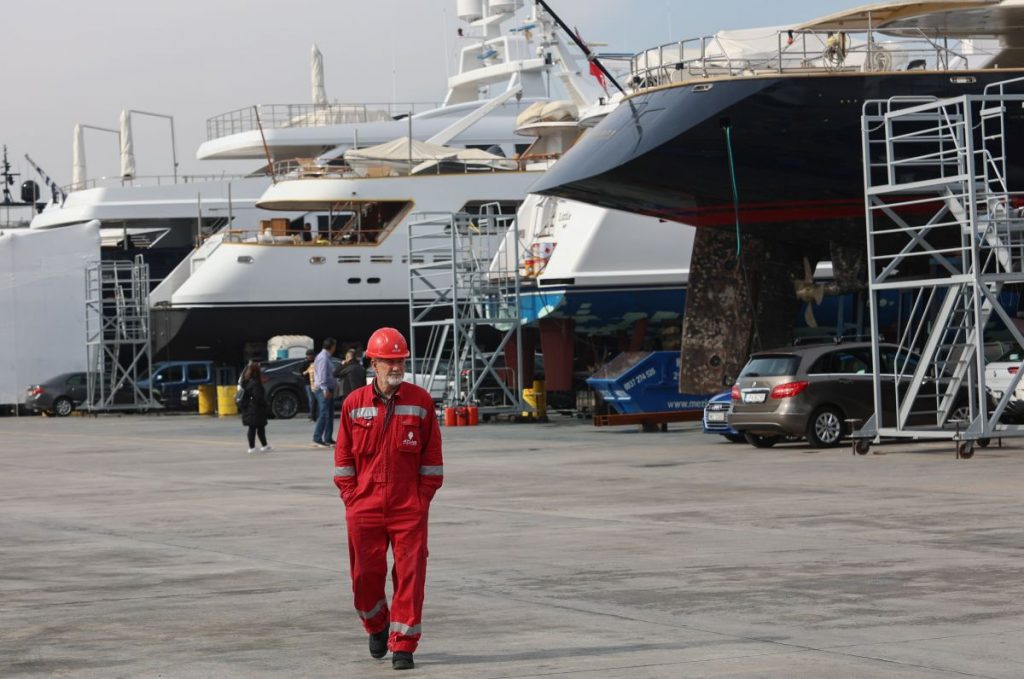 Πέραμα: Ένας νεκρός και δύο τραυματίες – 24ωρη απεργία στη Ναυπηγοεπισκευαστική Ζώνη