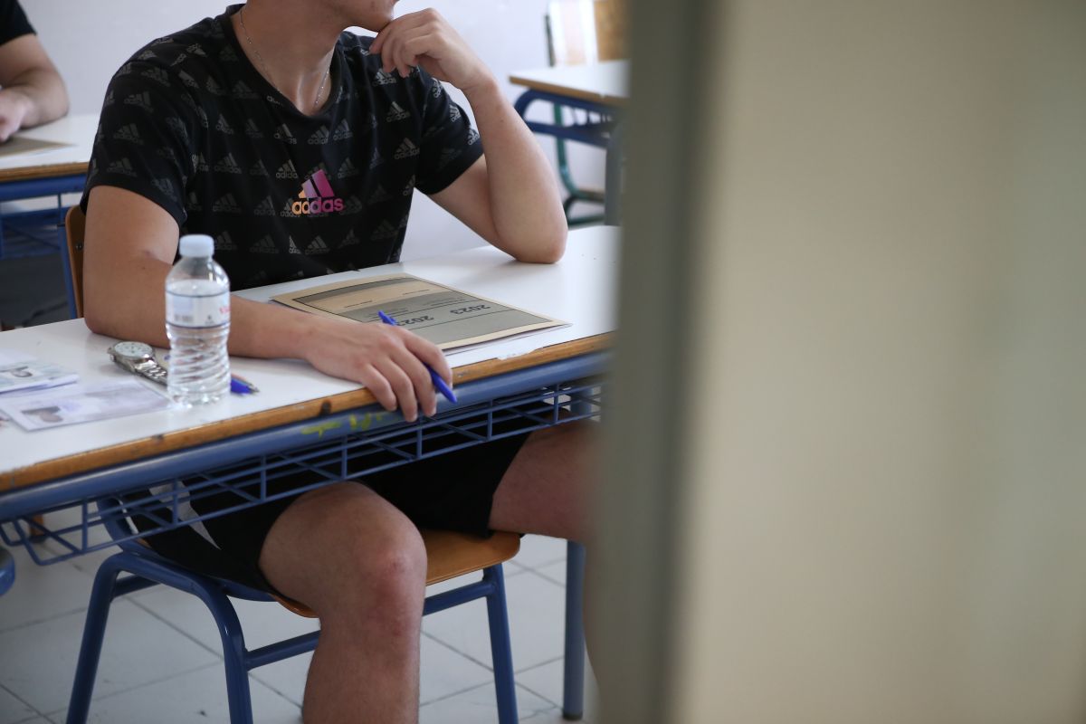 Πανελλήνιες 2024: Από σήμερα οι δηλώσεις – Τι ισχύει για τους υποψήφιους του 10%