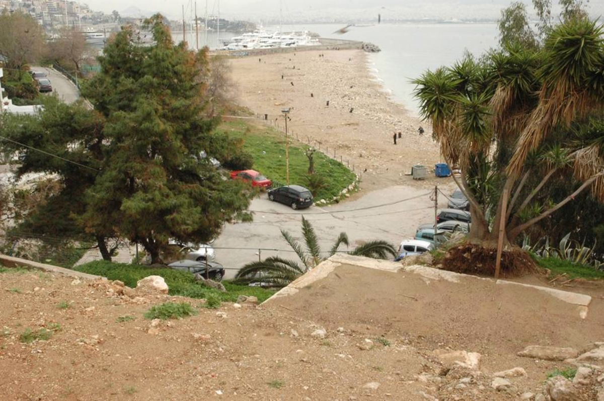 ΠΑΚΟΕ: Οι κατάλληλες και οι ακατάλληλες παραλίες στην Αττική