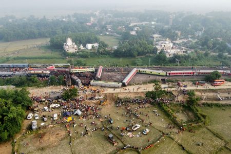 Σύγκρουση τρένων στην Ινδία: Τουλάχιστον 288 νεκροί – Πώς έγινε το δυστύχημα