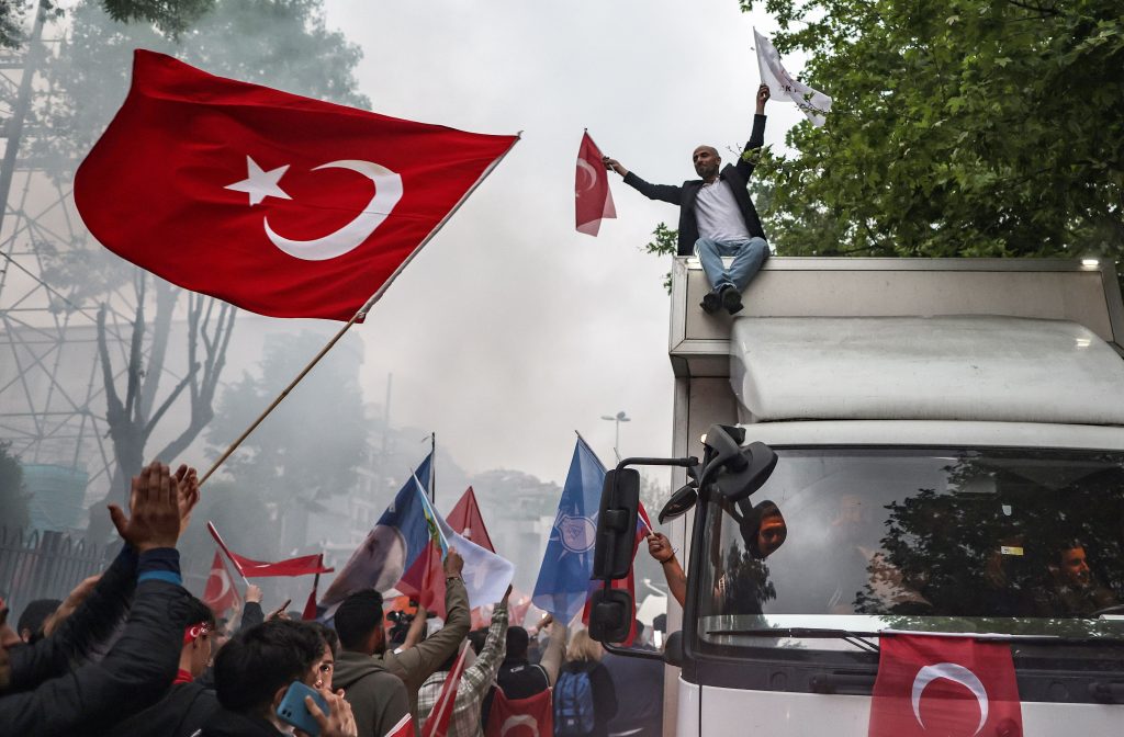 Μεγαλοϊδεατισμοί και ανατολίτικα παζάρια