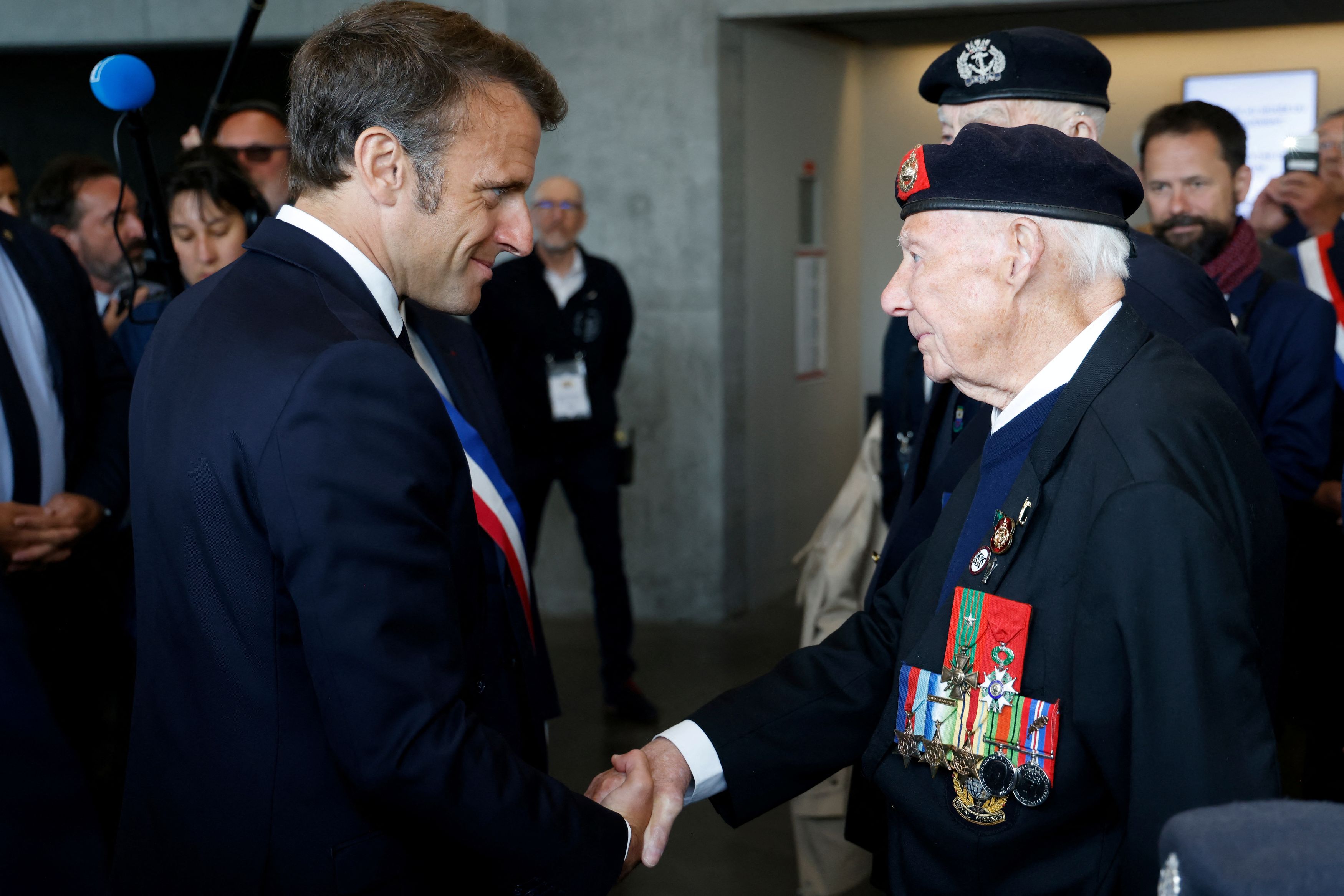 Γαλλία: Την απόβαση στη Νορμανδία τίμησε ο Μακρόν