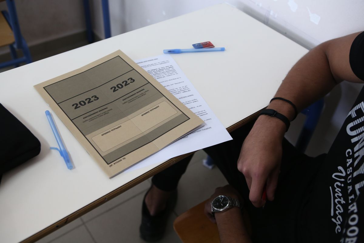 Πανελλήνιες: Kανονικά οι εξετάσεις παρά το τριήμερο εθνικό πένθος