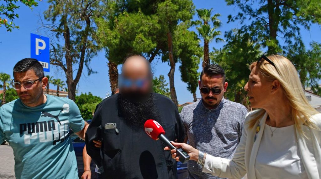 Αρχιμανδρίτης έστειλε άσεμνο βίντεο σε ανήλικο – Τι ισχυρίζεται ότι συνέβη