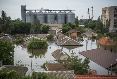 Ρωσία: Κατηγορείται ότι εμποδίζει εκκενώσεις στις πλημμυρισμένες περιοχές