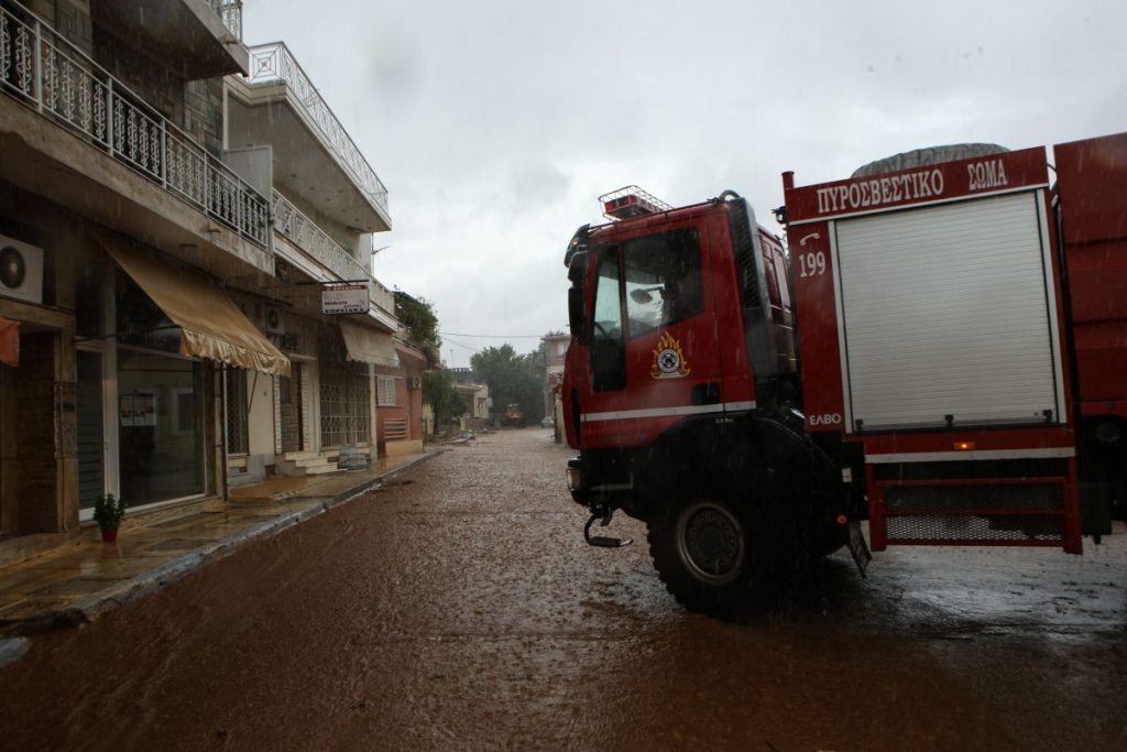 Καιρός: Έρχονται επικίνδυνες καταιγίδες το Σαββατοκύριακο
