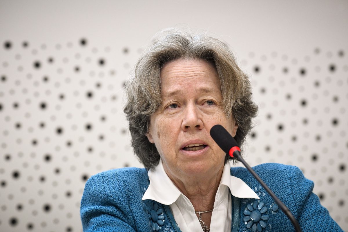 ΣΥΡΙΖΑ στηρίζει Λινού με φόντο τις δηλώσεις για καρκινοπαθείς – Τι είπε η ίδια, τι απαντά η ΝΔ