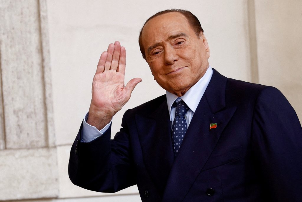 È morto Silvio Berlusconi – I SUOI ​​PASSI
