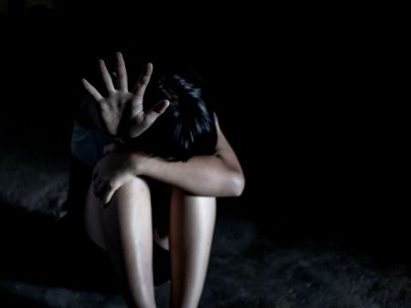 Κέρκυρα: Κατήγγειλε τον σύντροφό της ότι ασελγούσε στα πέντε ανήλικα παιδιά της
