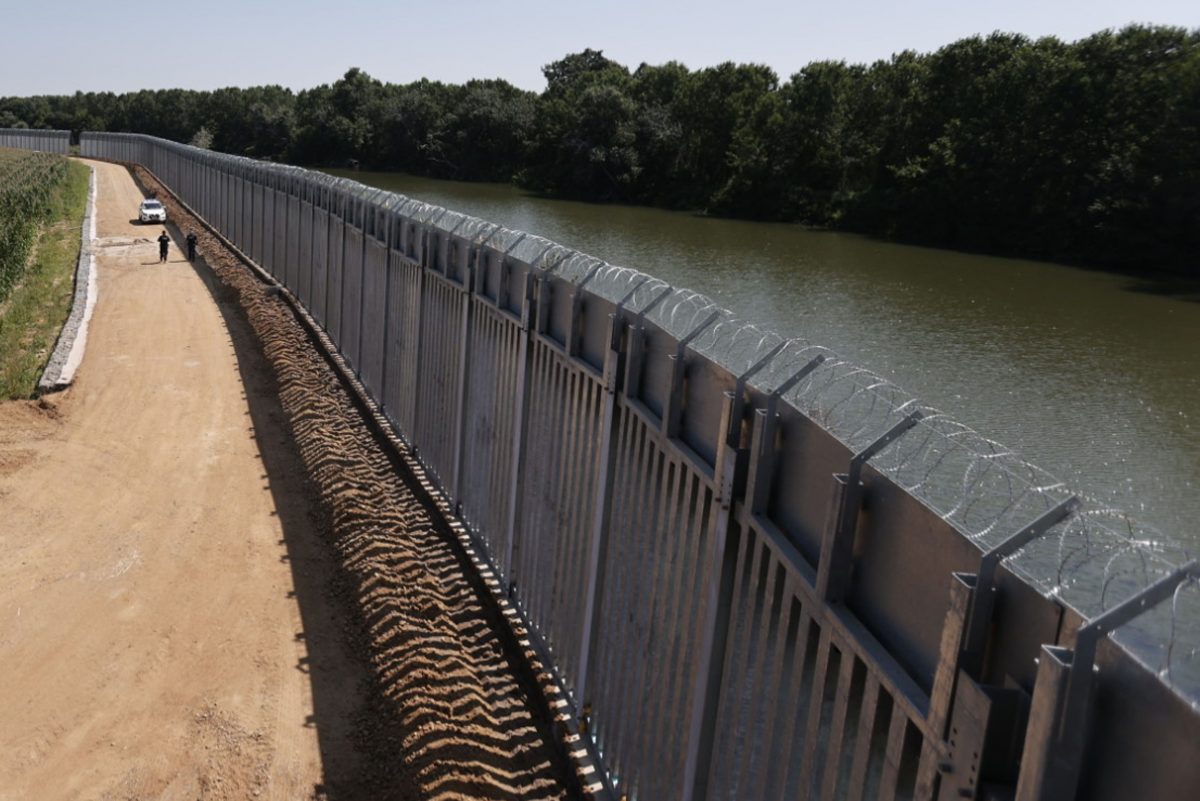 Έβρος: Σύλληψη δύο διακινητών για παράνομη μεταφορά 12 μεταναστών