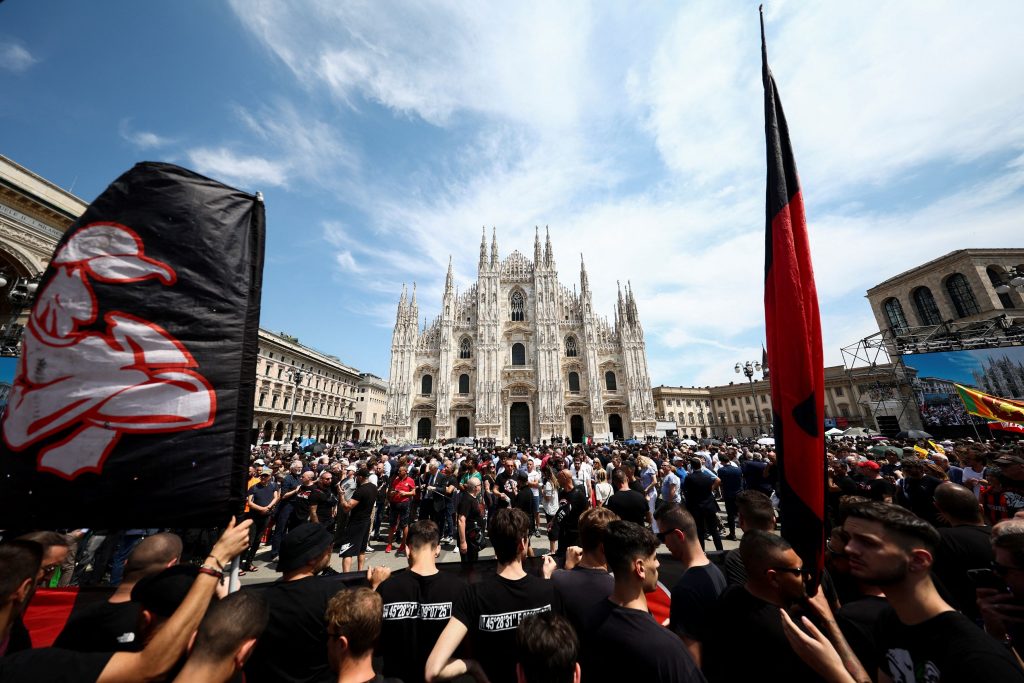 Σίλβιο Μπερλουσκόνι: Όλα έτοιμα για την κηδεία του στο Μιλάνο – Δείτε εικόνες