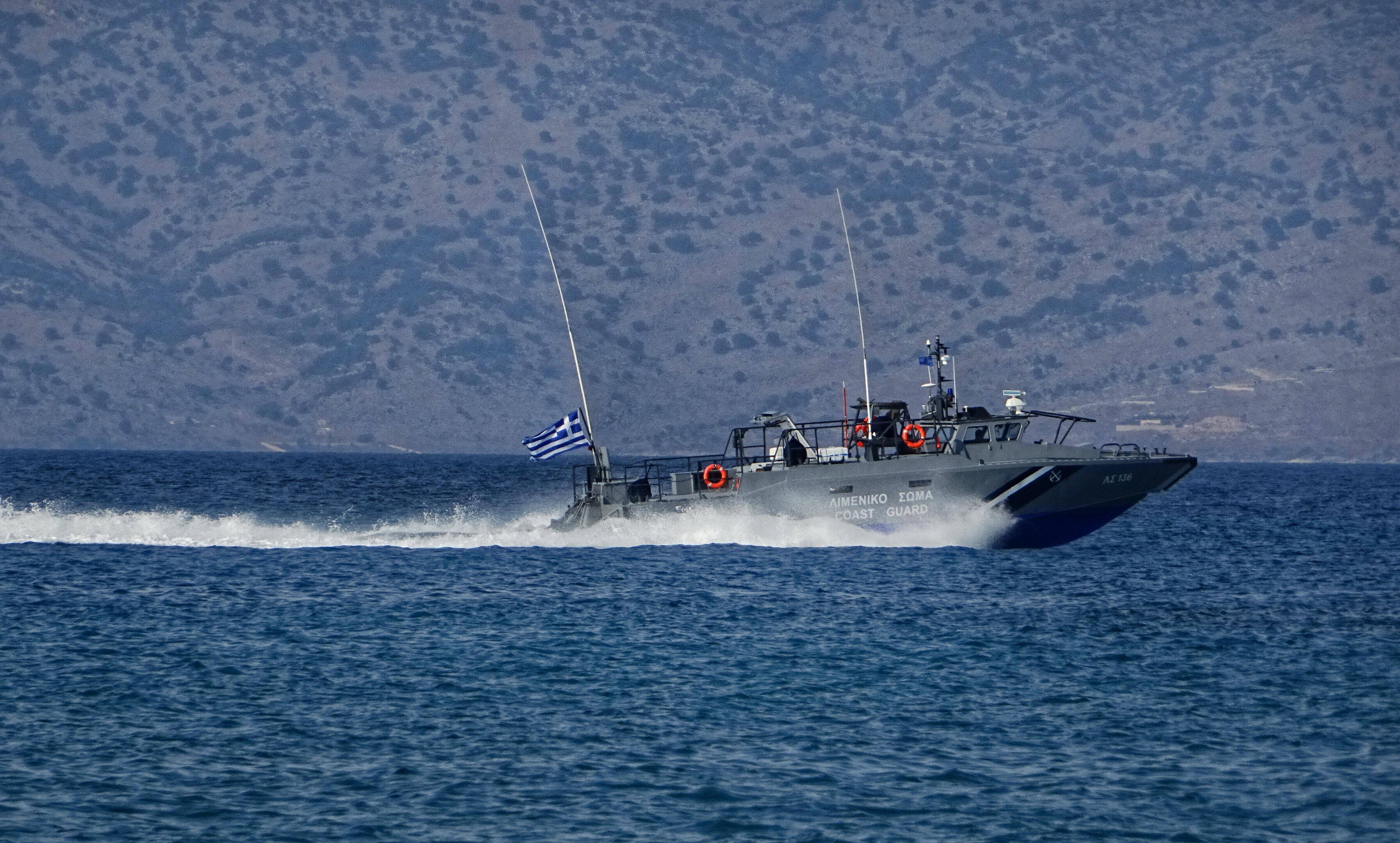 Σκάφος με μετανάστες προσάραξε σε βραχώδη περιοχή στον Κάβο Μαλιά στην Πελοπόννησο