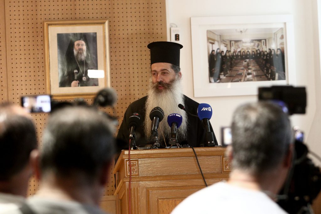 Παρέμβαση Ιεράς Συνόδου για τις εκλογές: «Η Εκκλησία ούτε πολιτεύεται, ούτε κομματίζεται»